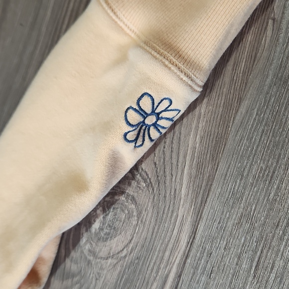 Life Is Good Sweater - Picture 3 of 4